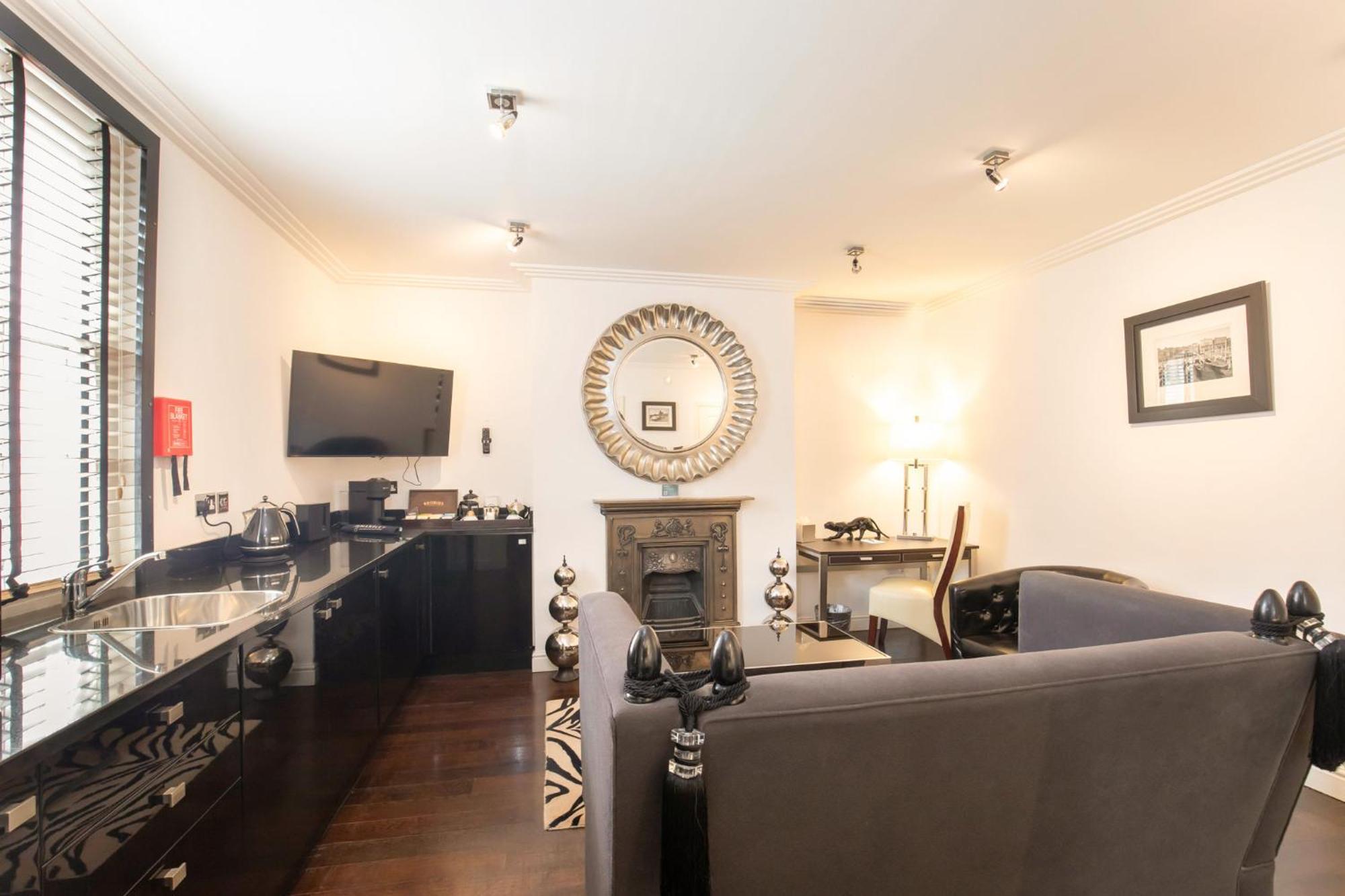 Strozzi Palace Suites By Mansley Cheltenham Eksteriør bilde