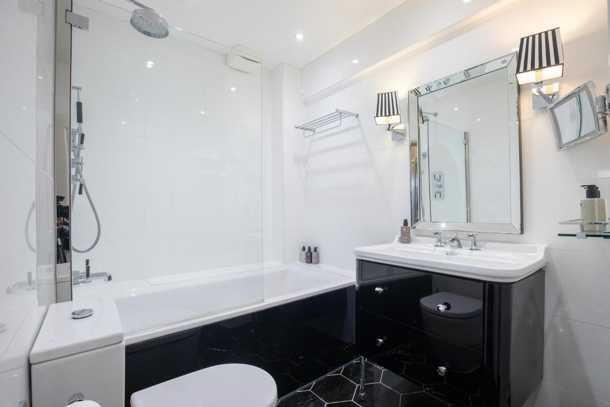 Strozzi Palace Suites By Mansley Cheltenham Eksteriør bilde