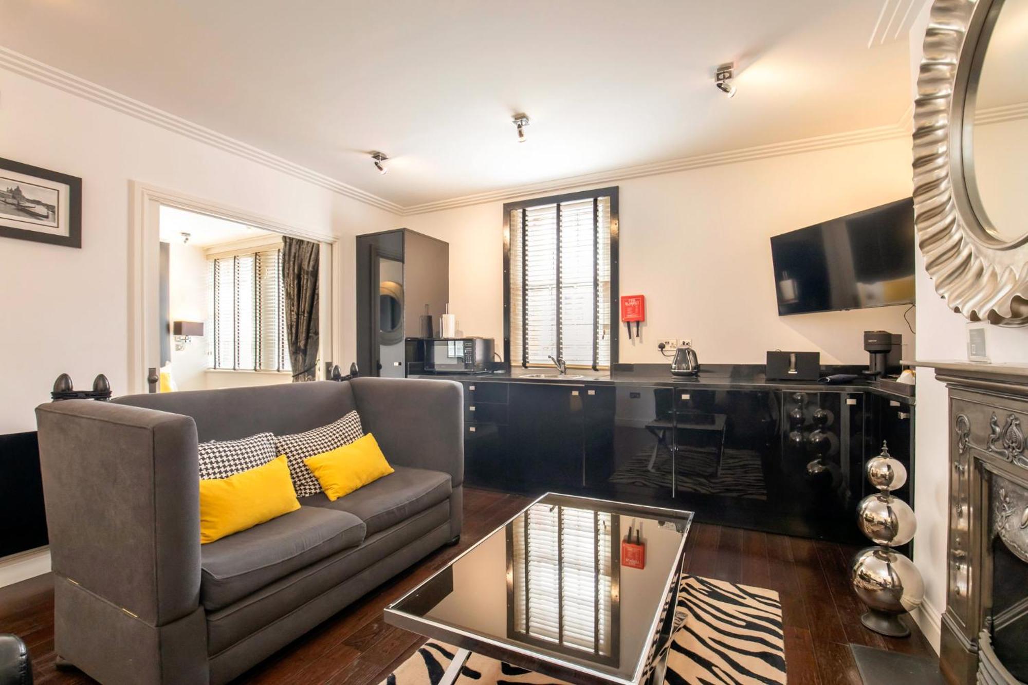 Strozzi Palace Suites By Mansley Cheltenham Eksteriør bilde