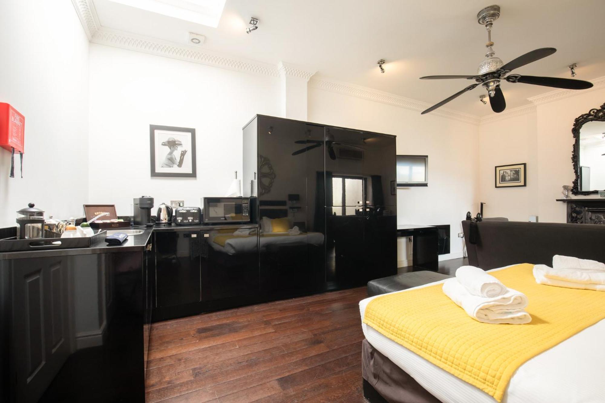 Strozzi Palace Suites By Mansley Cheltenham Eksteriør bilde