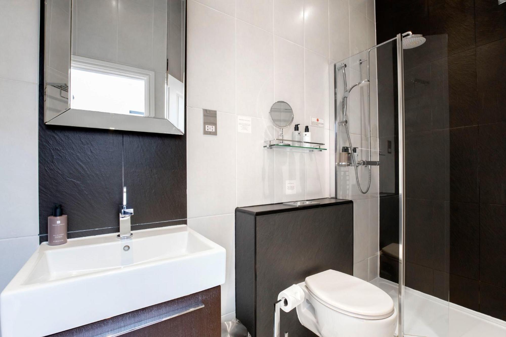 Strozzi Palace Suites By Mansley Cheltenham Eksteriør bilde