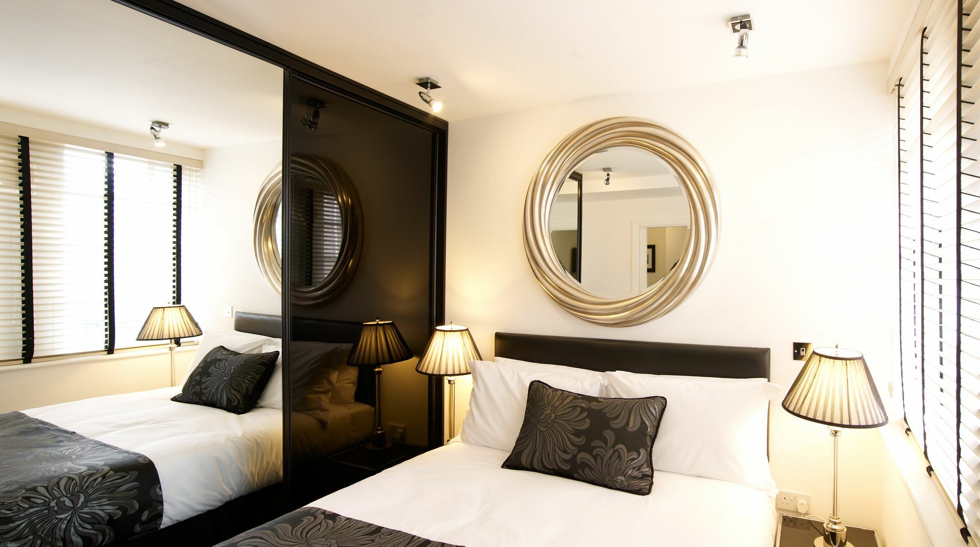 Strozzi Palace Suites By Mansley Cheltenham Eksteriør bilde